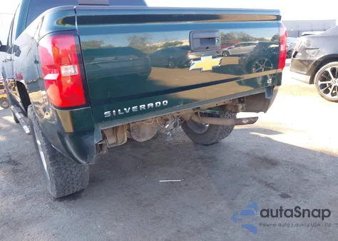 2015 Chevrolet Silverado 1500 1Lt из США, поврежденный, VIN 3GCPCREC9FG262603